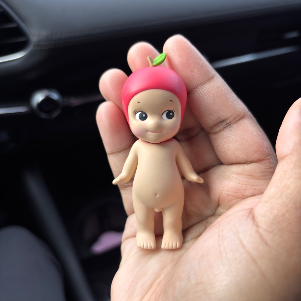 Apple Sonny Angel